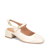 Leyla in Almond