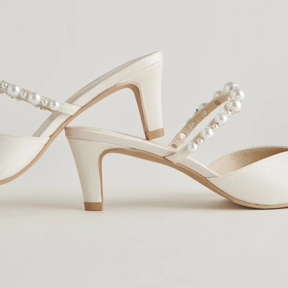 Kanika in Pearl