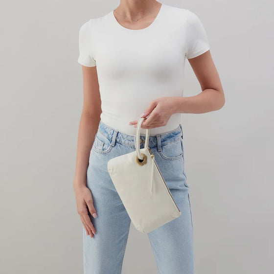 Daisy Daze Wristlet